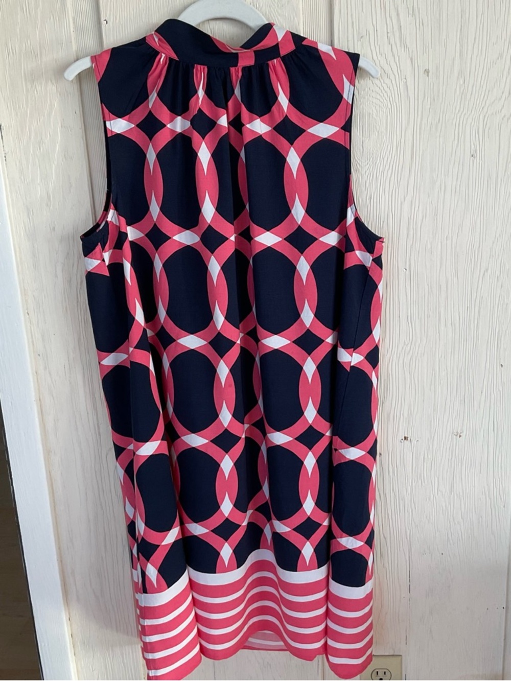 Crown & Ivy size Medium Dress Back Neck Tie